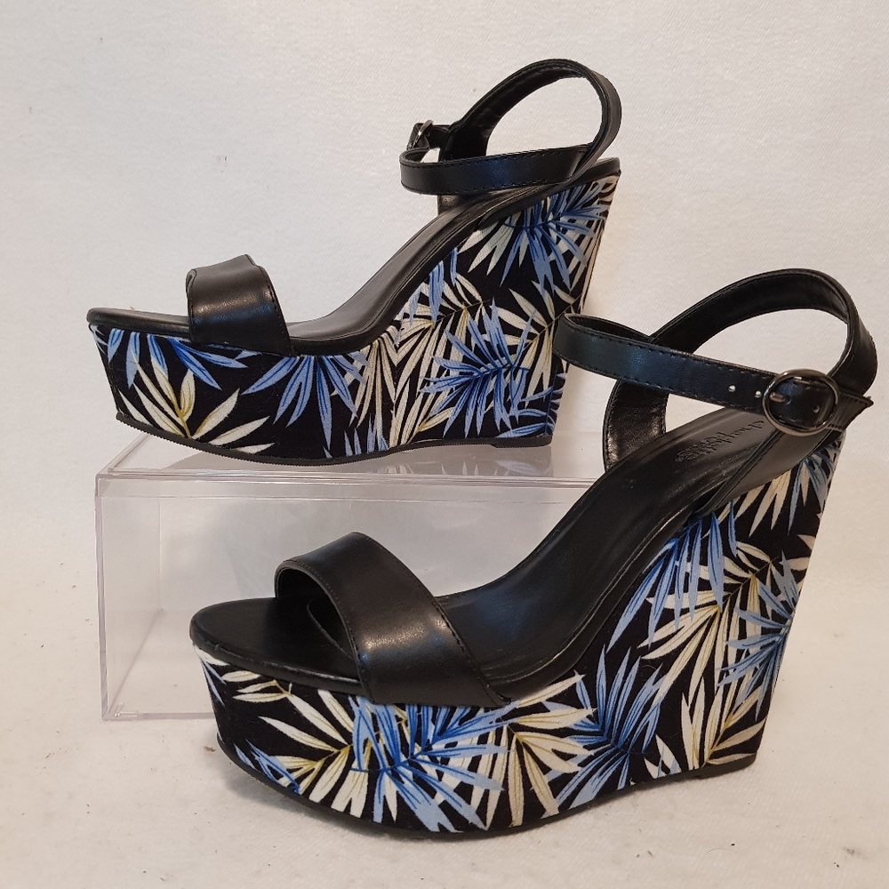 Summer wedges